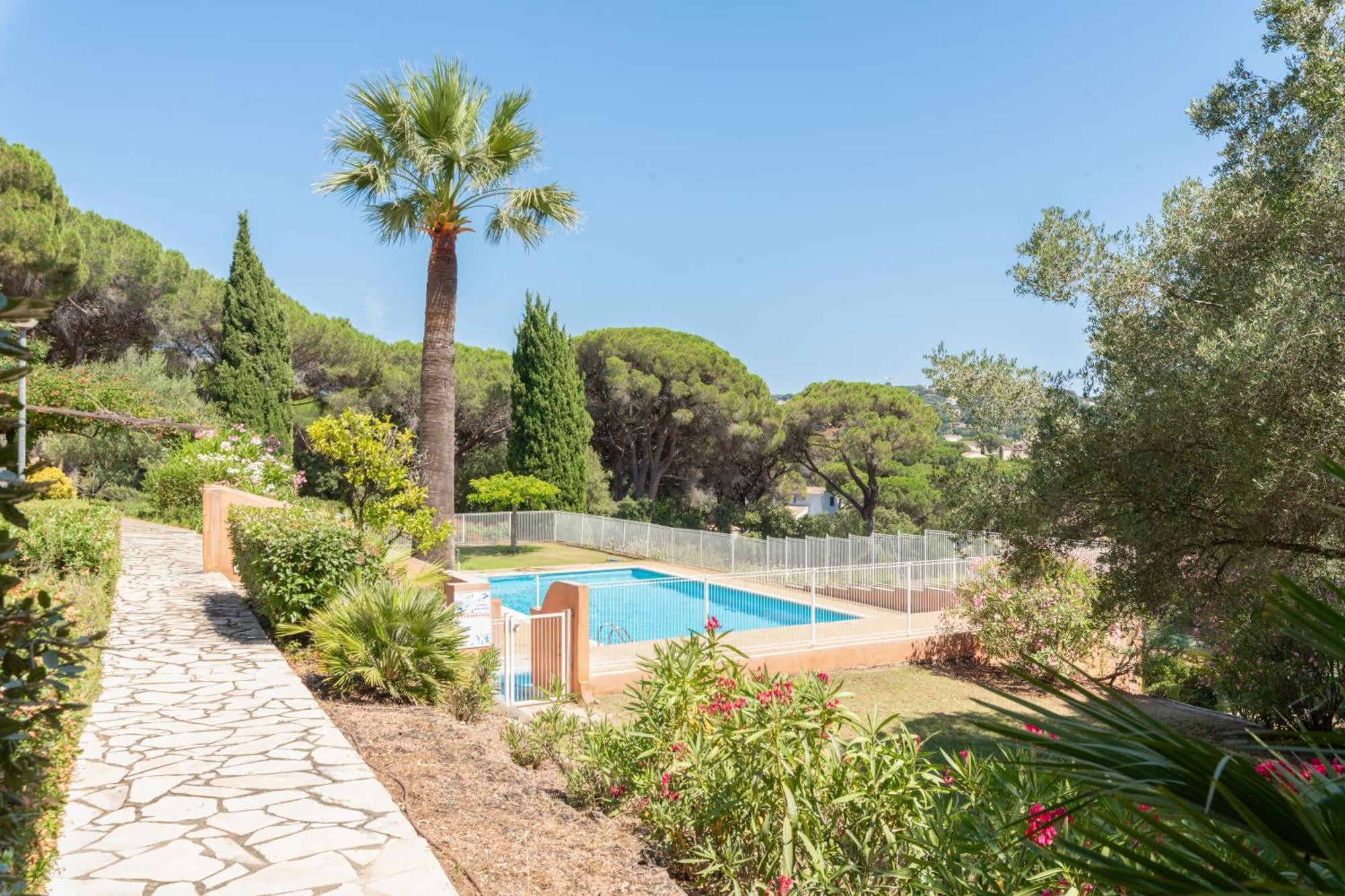 Joli Mazet Clim Vue St Tropez Villa Sainte-Maxime Exterior photo